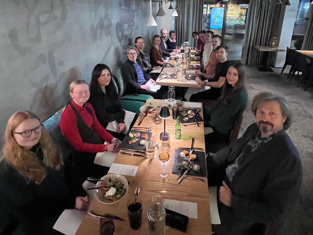 Projekt Fredrikas Teilzeitkräfte beim Weihnachtsessen 2025